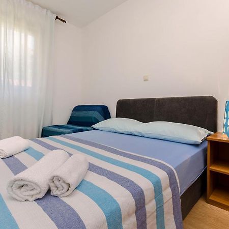 Apartment Milena Srima Luaran gambar