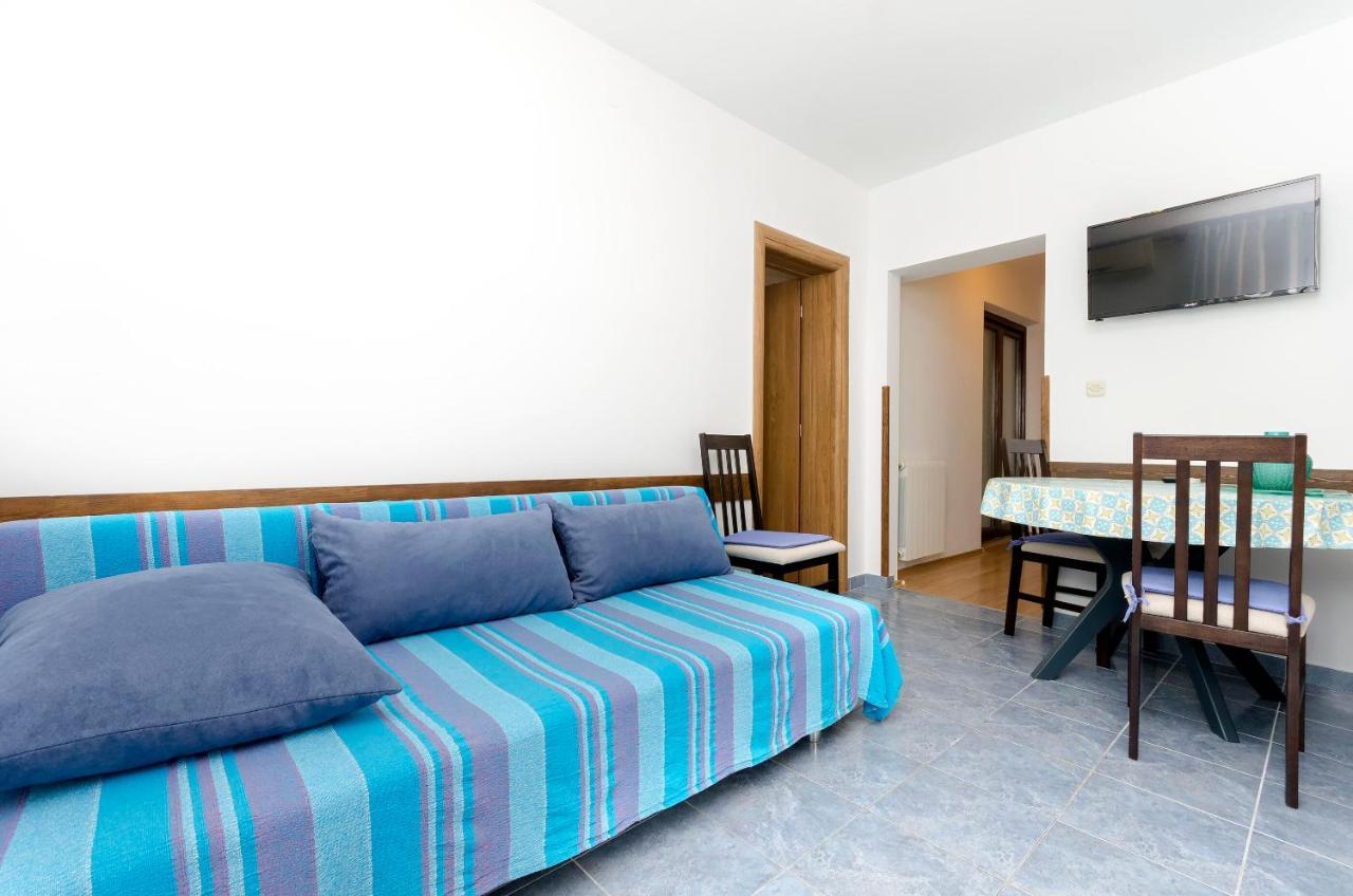 Apartment Milena Srima Luaran gambar