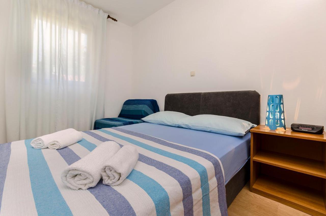 Apartment Milena Srima Luaran gambar
